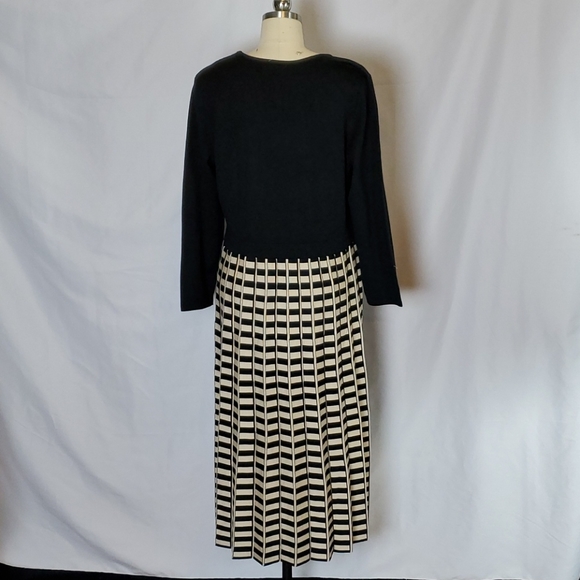 C est 1946 black knit dress pleated skirt, L - Picture 4 of 7
